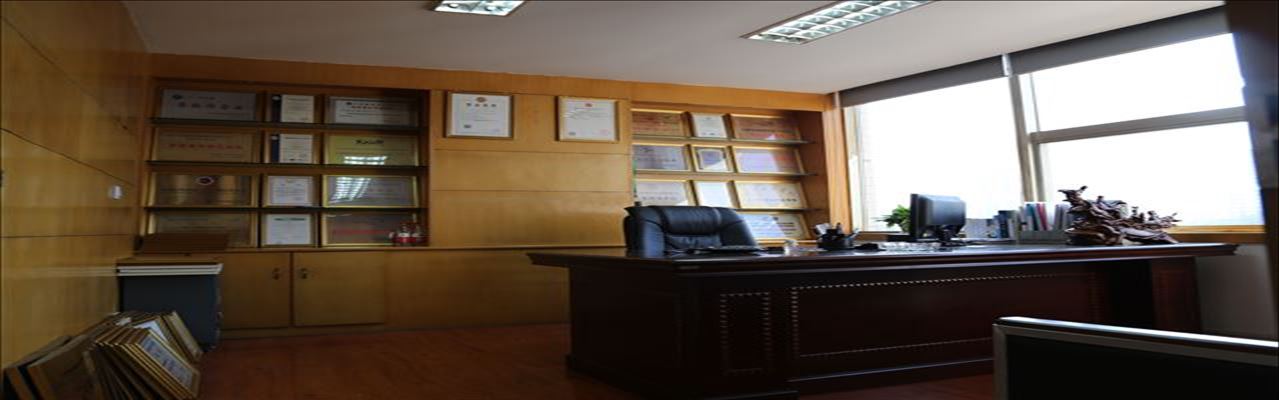 電視臺主持人信賴德倫牙齒修復